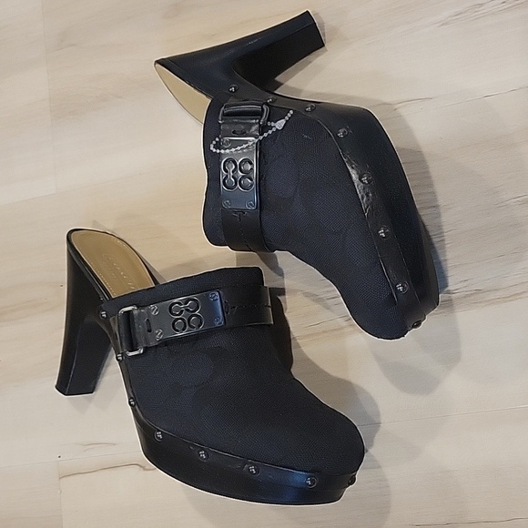 COACH Black Ivy C Signature Logo Fabric Clogs Mules Wooden Heels 7. - Picture 4 of 10